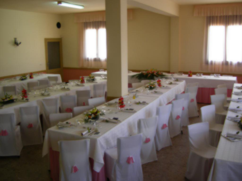 Hostal Roca Fayon Ngoại thất bức ảnh