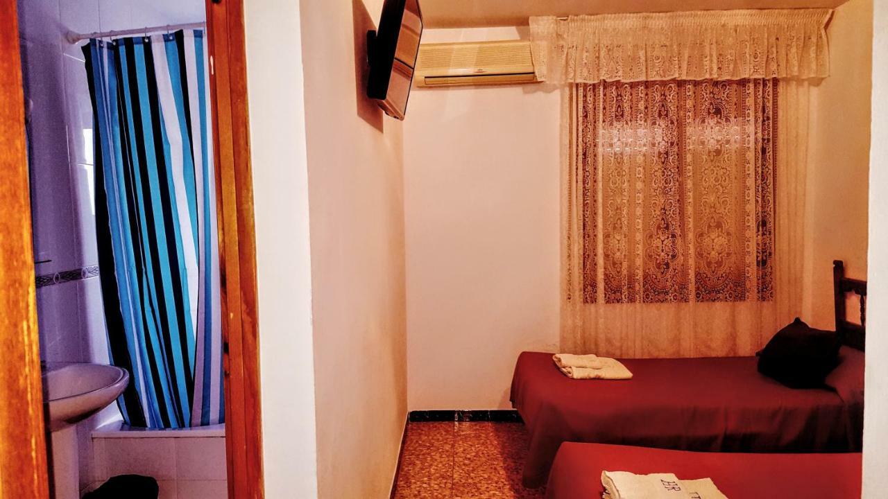 Hostal Roca Fayon Ngoại thất bức ảnh